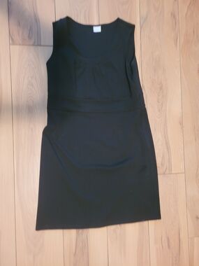 3️⃣for💲50‼️Suzy Shier Classic Sleeveless Black Sheath Dress